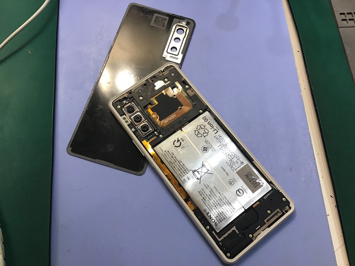 Xperia10Ⅱならデータそのまま修理可能なスマホ修理工房秋津店へ！